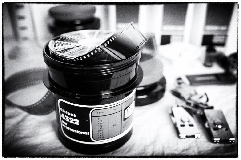 Matériel pour cours de développement argentique