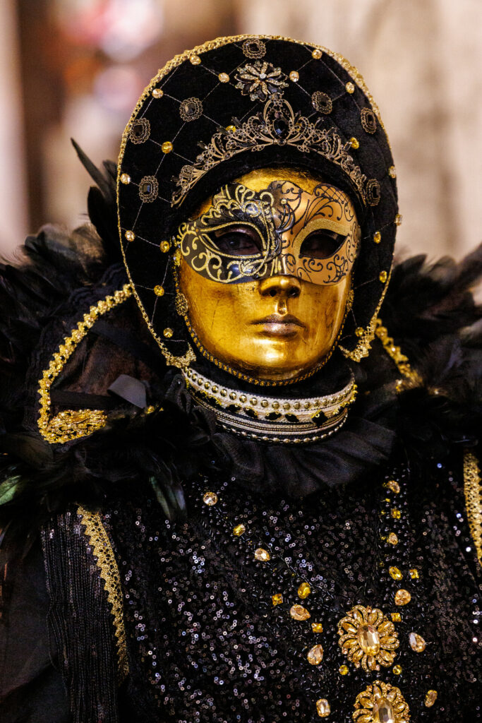 Masque du carnaval vénitien d'Annecy