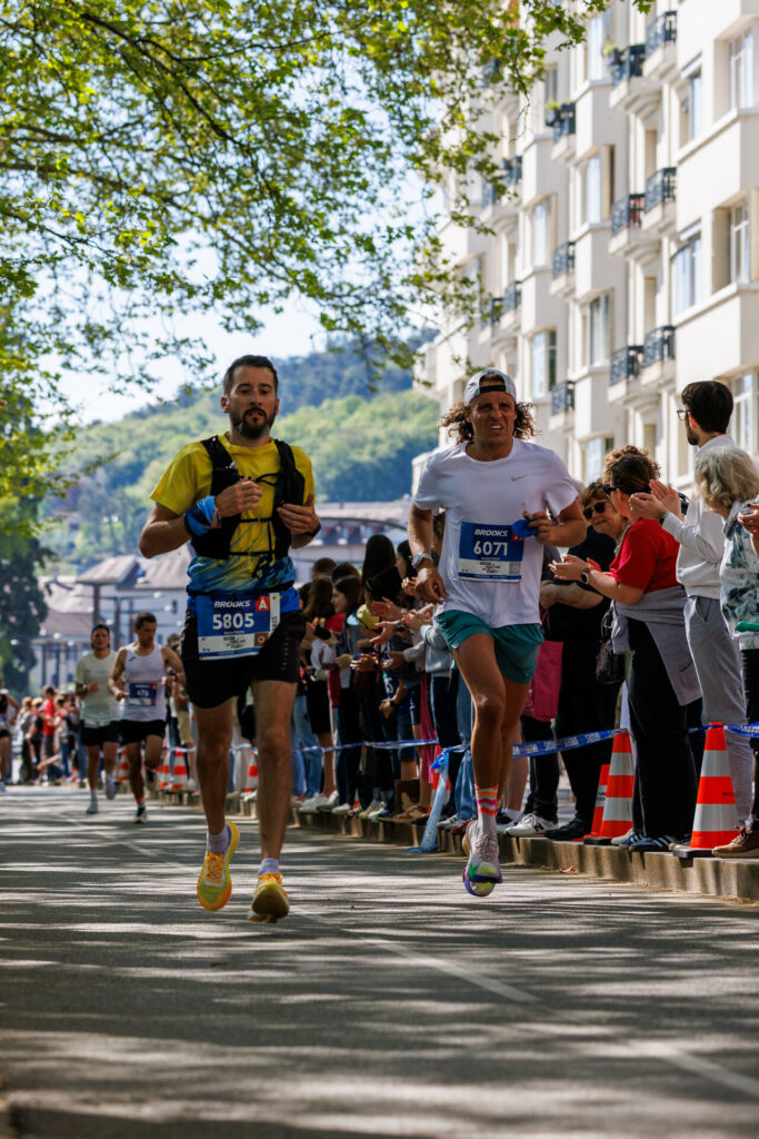 Coureurs 5805 et 6071 au marathon d’Annecy 2026