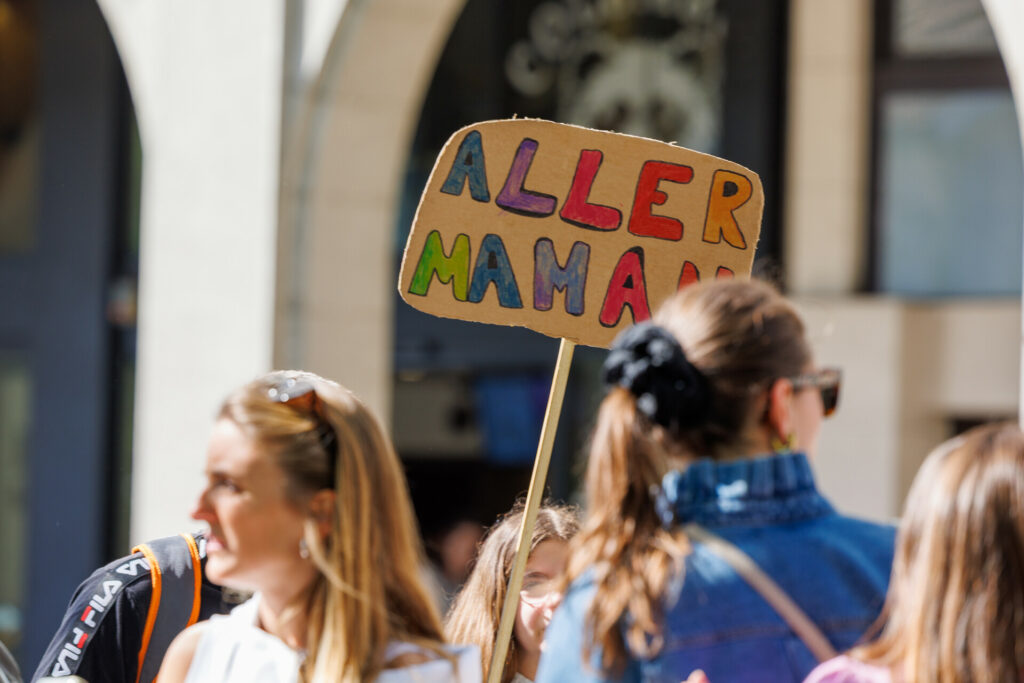 Pancarte allez maman au marathon d’Annecy 2026