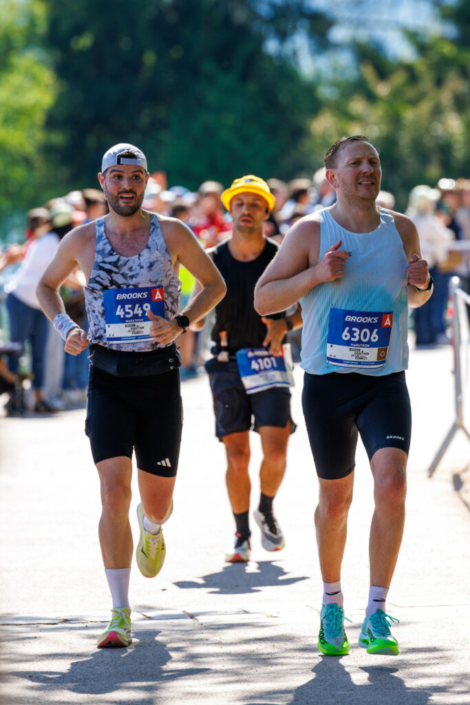 3 coureurs au marathon d’Annecy 2026