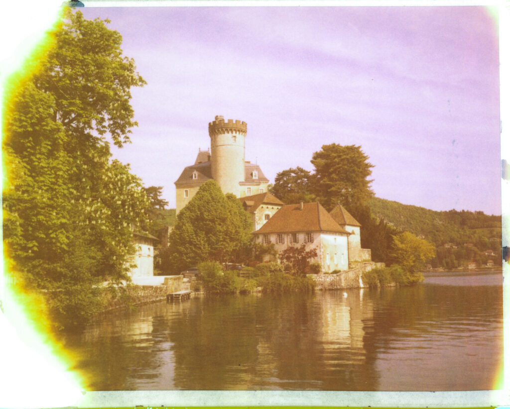 Rare Polaroid 125i du château de Duingt