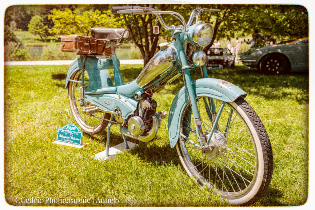 Motobécane AV88 de 1959 à la vintage party de la Balme de Sillingy