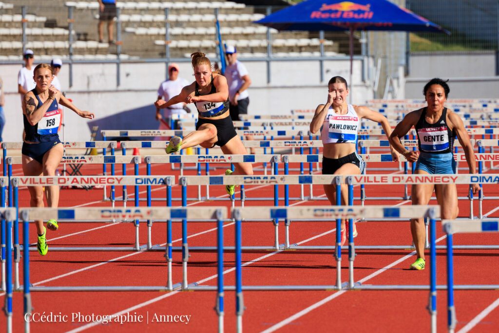 Nelson Birgen | Blundell Jenna | Pawlowicz Lenny | Gente Aelys lors de la finale du 100m haies
