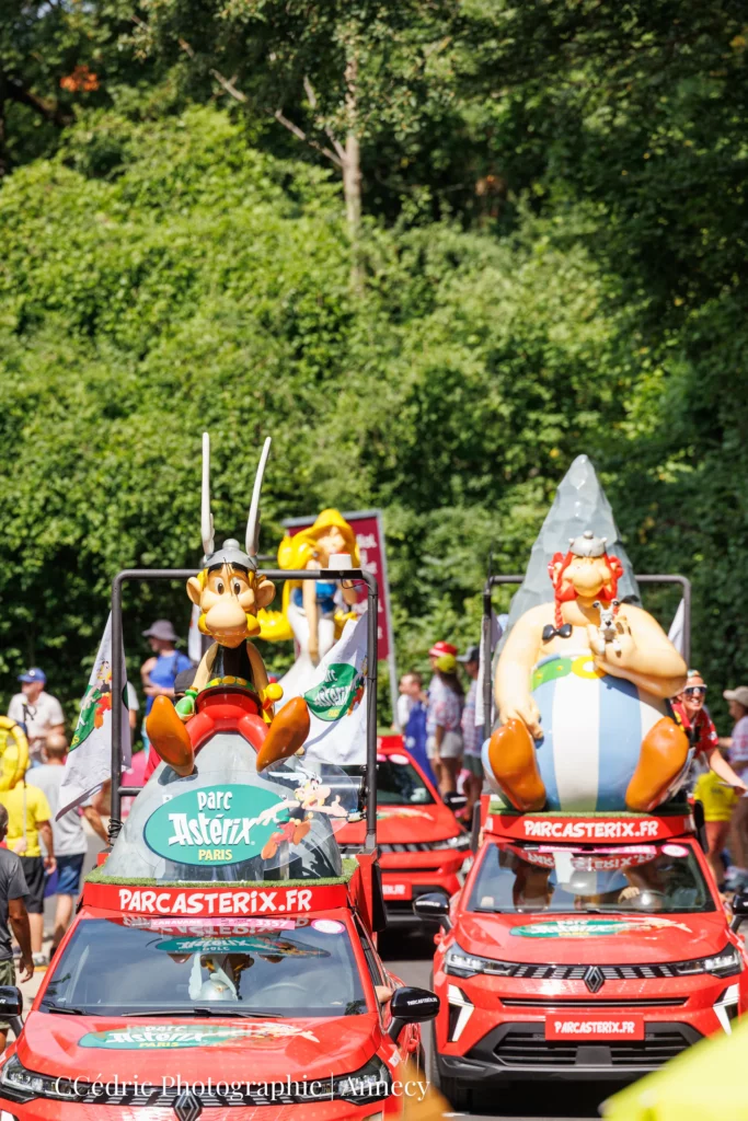 Parc Astérix - caravane publicitaire du Tour de France